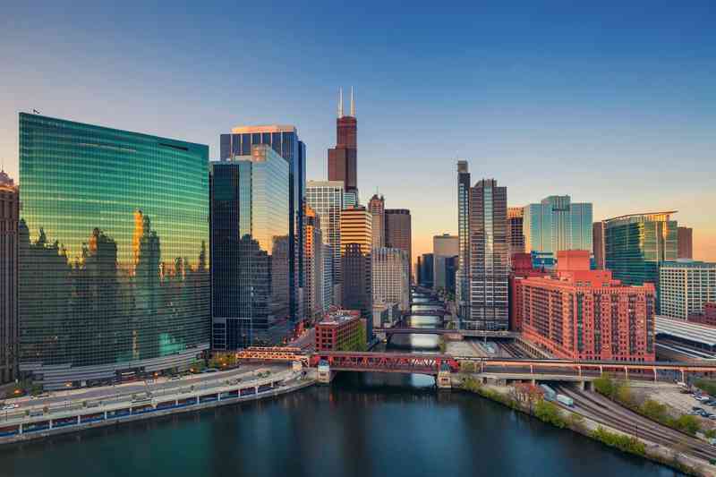 10 Tur Jalan Kaki Chicago Terbaik (Kebanyakan Benar-Benar Gratis)